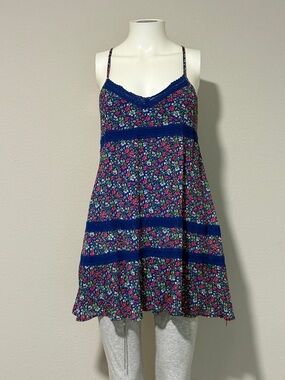 NWOT M Medium Abercrombie & Fitch Navy Floral Lace-Trim Spaghetti Strap Tunic